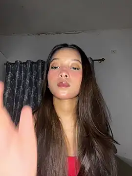 annaya sexy online show from April 16, 2026, 3:35 pm