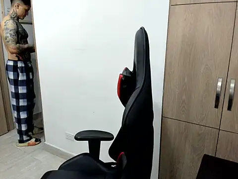 Chrissblack online show from February 20, 2026, 1:57 am