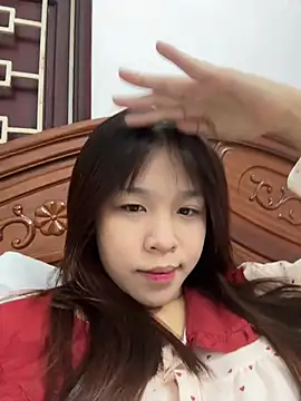 Lyli-122 online show from February 13, 2026, 1:27 am