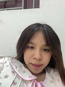 Lyli-122 online show from February 28, 2026, 1:22 pm