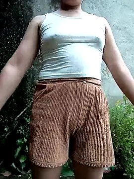 Snapshot of vanvan005 chatting on June 29, 2026, 10:15 am vanvan005 online show from June 29, 2026, 10:15 am