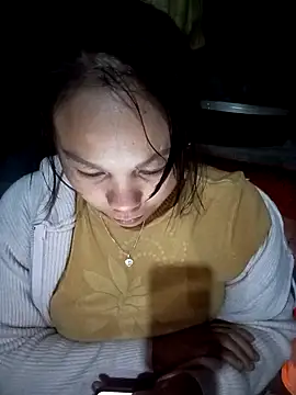 Snapshot of vanvan005 chatting on February 19, 2026, 12:24 pm vanvan005 online show from February 19, 2026, 12:24 pm