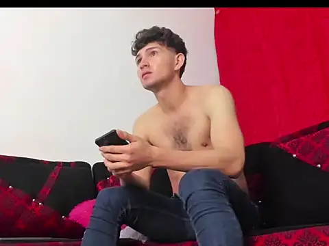 Snapshot of camilo_model chatting on January 19, 2026, 2:26 am camilo model online show from January 19, 2026, 2:26 am