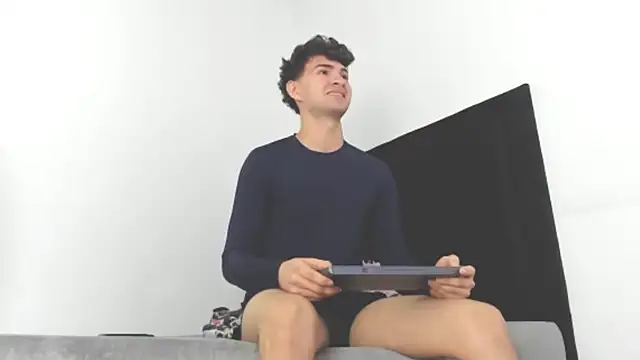 Snapshot of camilo_model chatting on February 18, 2026, 1:03 am camilo model online show from February 18, 2026, 1:03 am