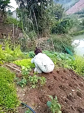 Snapshot of Happy_sweet1 chatting on January 12, 2026, 10:22 am Happy sweet1 online show from January 12, 2026, 10:22 am