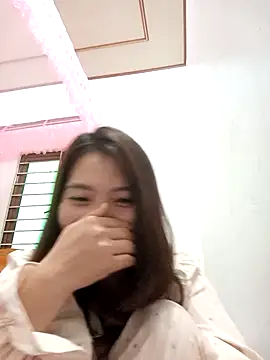 Snapshot of Happy_sweet1 chatting on January 15, 2026, 3:10 am Happy sweet1 online show from January 15, 2026, 3:10 am