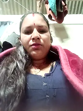 Hot hiuj online show from February 12, 2026, 6:51 pm