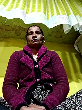 Snapshot of Hot_bhi38 chatting on January 10, 2026, 7:42 pm Hot bhi38 online show from January 10, 2026, 7:42 pm