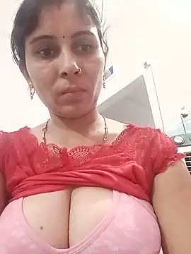 Hot ree85 online show from June 3, 2026, 5:28 pm