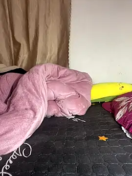 lealia699 online show from January 7, 2026, 8:19 am