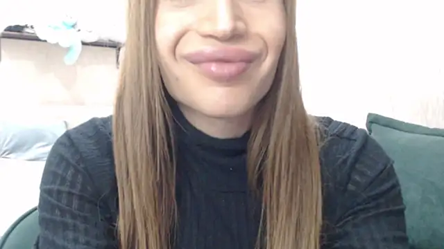 Coco Chanell  online show from January 7, 2026, 5:51 pm