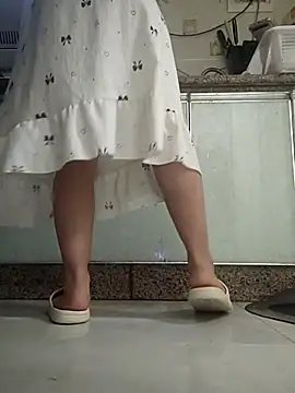 Xiaoyue001 online show from January 15, 2026, 1:03 pm