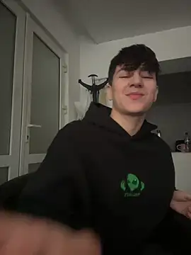 ravenryx online show from March 27, 2026, 2:51 pm