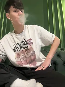 ravenryx online show from February 26, 2026, 3:56 pm