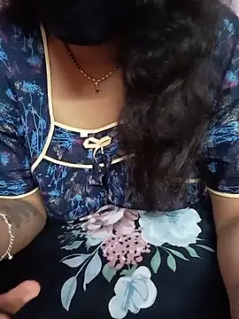 Snapshot of Ammu14399 chatting on July 18, 2026, 7:50 am Ammu14399 online show from July 18, 2026, 7:50 am