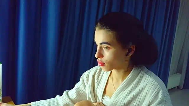 Vlada Elfie online show from March 25, 2026, 7:35 pm