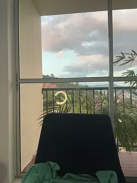 alesziarose  online show from March 15, 2026, 11:12 pm