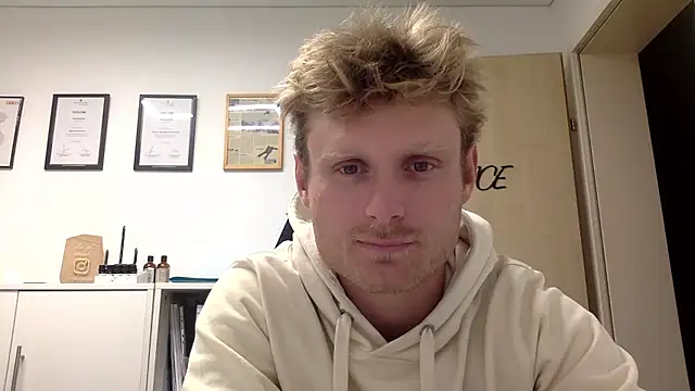 Snapshot of Fitlover1994 chatting on January 5, 2026, 6:22 pm Fitlover1994 online show from January 5, 2026, 6:22 pm