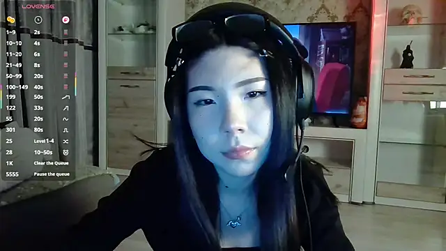 Snapshot of AprilOnilll chatting on February 22, 2026, 1:35 pm AprilOnilll online show from February 22, 2026, 1:35 pm