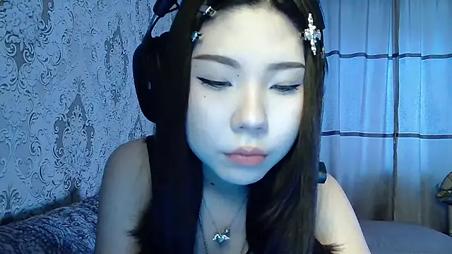 Snapshot of AprilOnilll chatting on March 1, 2026, 12:16 pm AprilOnilll online show from March 1, 2026, 12:16 pm