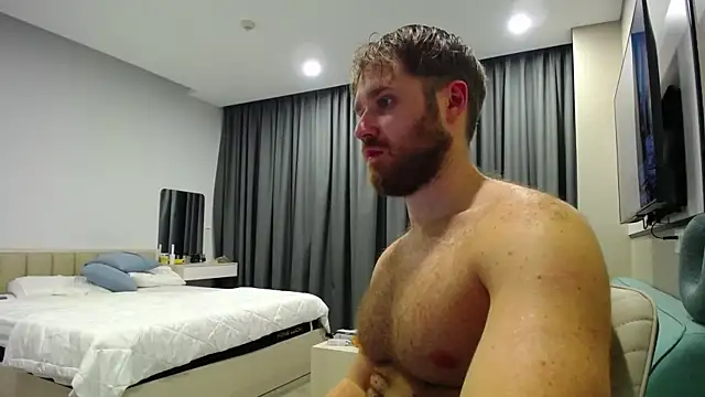 LorenzoLux online show from April 16, 2026, 3:46 pm