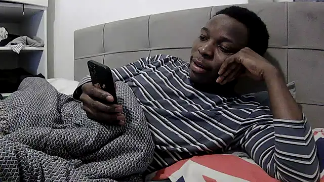 Bigchocco online show from March 18, 2026, 4:52 pm