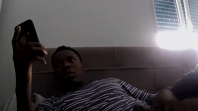 Bigchocco online show from April 12, 2026, 9:01 am