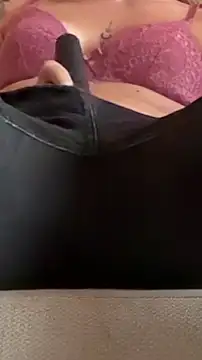 HiddenPleasureoff online show from January 7, 2026, 8:41 am