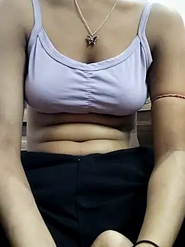 monikajaan4763 online show from February 14, 2026, 1:55 pm