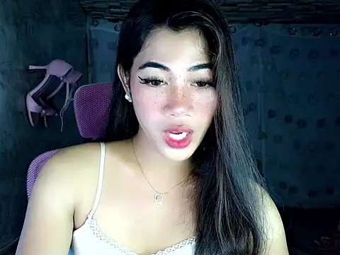 Margalona  online show from April 18, 2026, 10:39 am