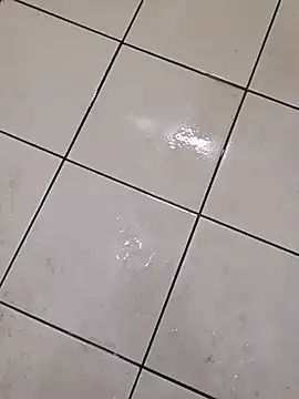 Snapshot of Johnlim880 chatting on January 6, 2026, 5:55 am Johnlim880 online show from January 6, 2026, 5:55 am