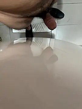 Snapshot of Johnlim880 chatting on January 14, 2026, 7:45 am Johnlim880 online show from January 14, 2026, 7:45 am