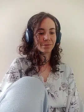 Dirty Pink online show from February 16, 2026, 12:48 pm