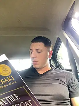 allee2206 online show from April 21, 2026, 7:37 am