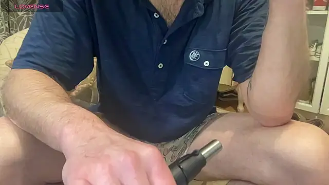 Snapshot of wolverinedream chatting on February 7, 2026, 11:51 am wolverinedream online show from February 7, 2026, 11:51 am