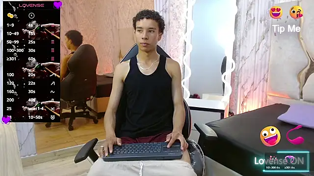 Snapshot of Zayn_tay chatting on January 5, 2026, 7:17 pm Zayn tay online show from January 5, 2026, 7:17 pm