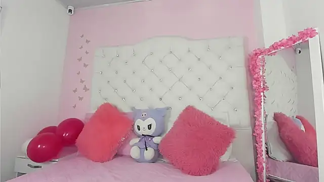 Mia Miller001 online show from March 18, 2026, 7:48 pm