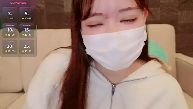 Mayu 000 online show from April 15, 2026, 1:48 pm