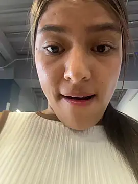 Snapshot of TaylorrHill chatting on January 9, 2026, 5:31 pm TaylorrHill online show from January 9, 2026, 5:31 pm