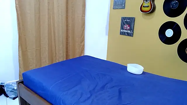 marcelasweet457 online show from February 9, 2026, 1:09 pm