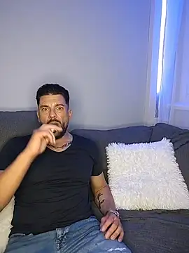 Angelo 33 online show from March 31, 2026, 10:01 pm