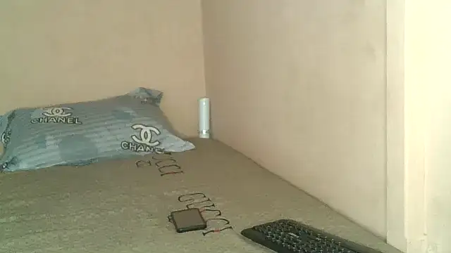 Cutenique online show from February 7, 2026, 7:05 am