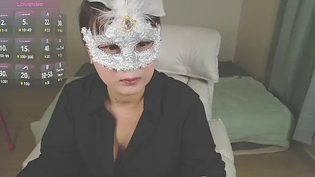 Snapshot of MIJA8922 chatting on February 11, 2026, 12:05 pm MIJA8922 online show from February 11, 2026, 12:05 pm