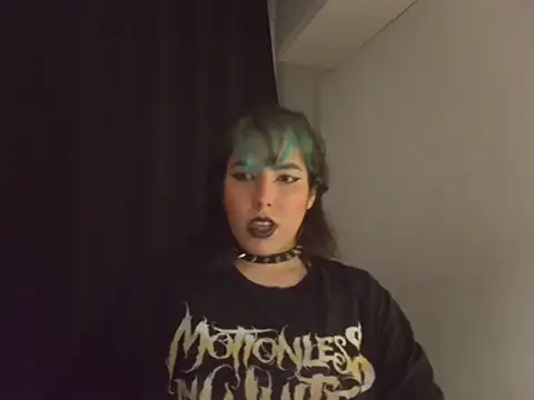 goth latina online show from January 11, 2026, 8:49 pm