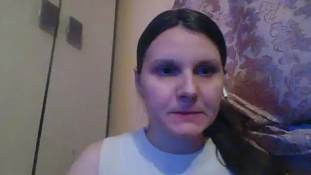 Snapshot of Fenariva chatting on February 23, 2026, 5:57 pm Fenariva online show from February 23, 2026, 5:57 pm