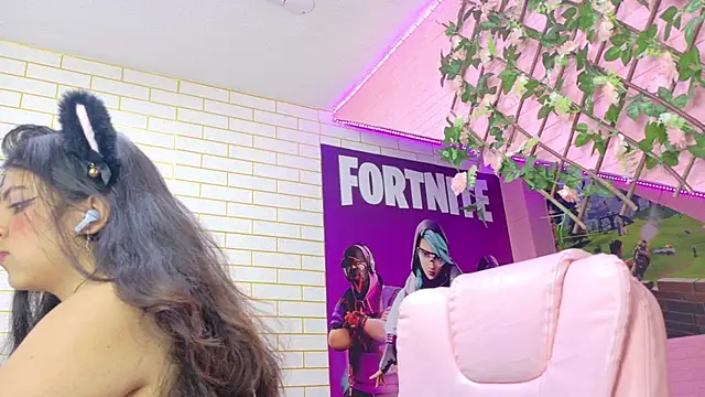 Snapshot of millybell303av chatting on February 8, 2026, 2:59 pm millybell303av online show from February 8, 2026, 2:59 pm