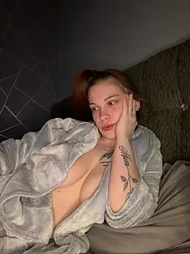 Snapshot of DarkdesireXoX chatting on February 27, 2026, 1:50 am DarkdesireXoX online show from February 27, 2026, 1:50 am