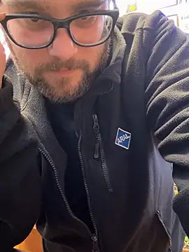 Dominic2295 online show from February 10, 2026, 5:17 am