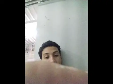 Snapshot of AlejandreBy chatting on April 30, 2026, 11:42 pm AlejandreBy online show from April 30, 2026, 11:42 pm