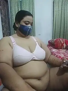 momo loves online show from April 1, 2026, 5:32 pm